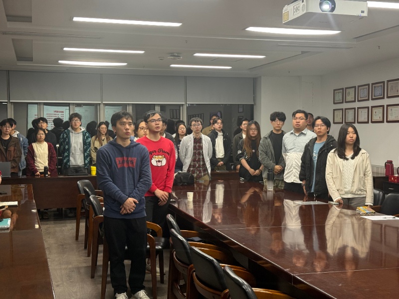 1762479934698949.jpg 图1 全体奏唱国歌_resized.jpg