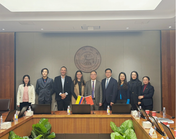 哥伦比亚安第斯大学代表团访问欧宝app官方网站下载