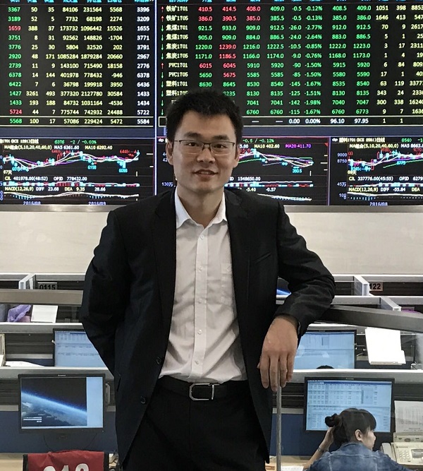 余杰.jpg