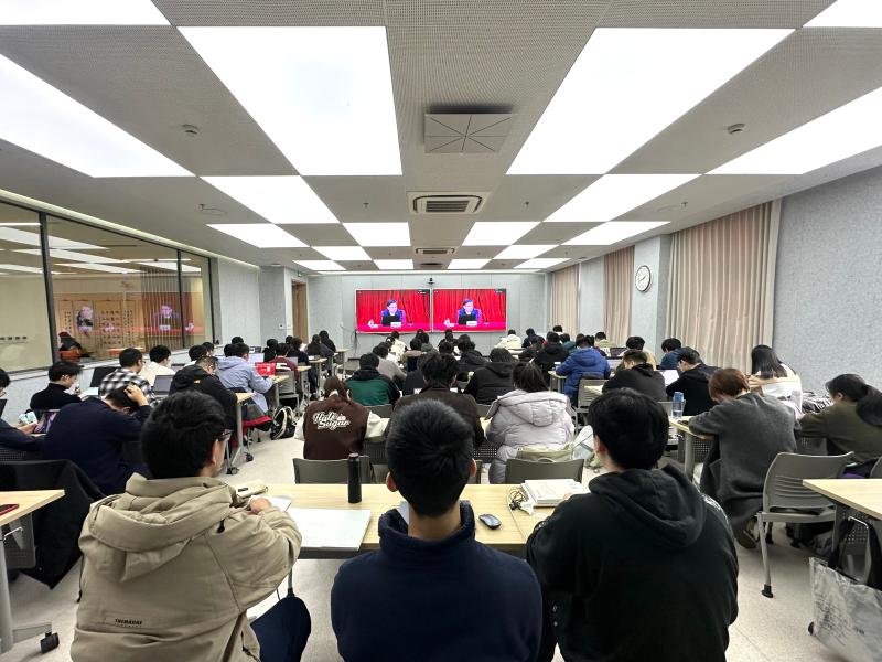 集中大课照片 (1).jpg